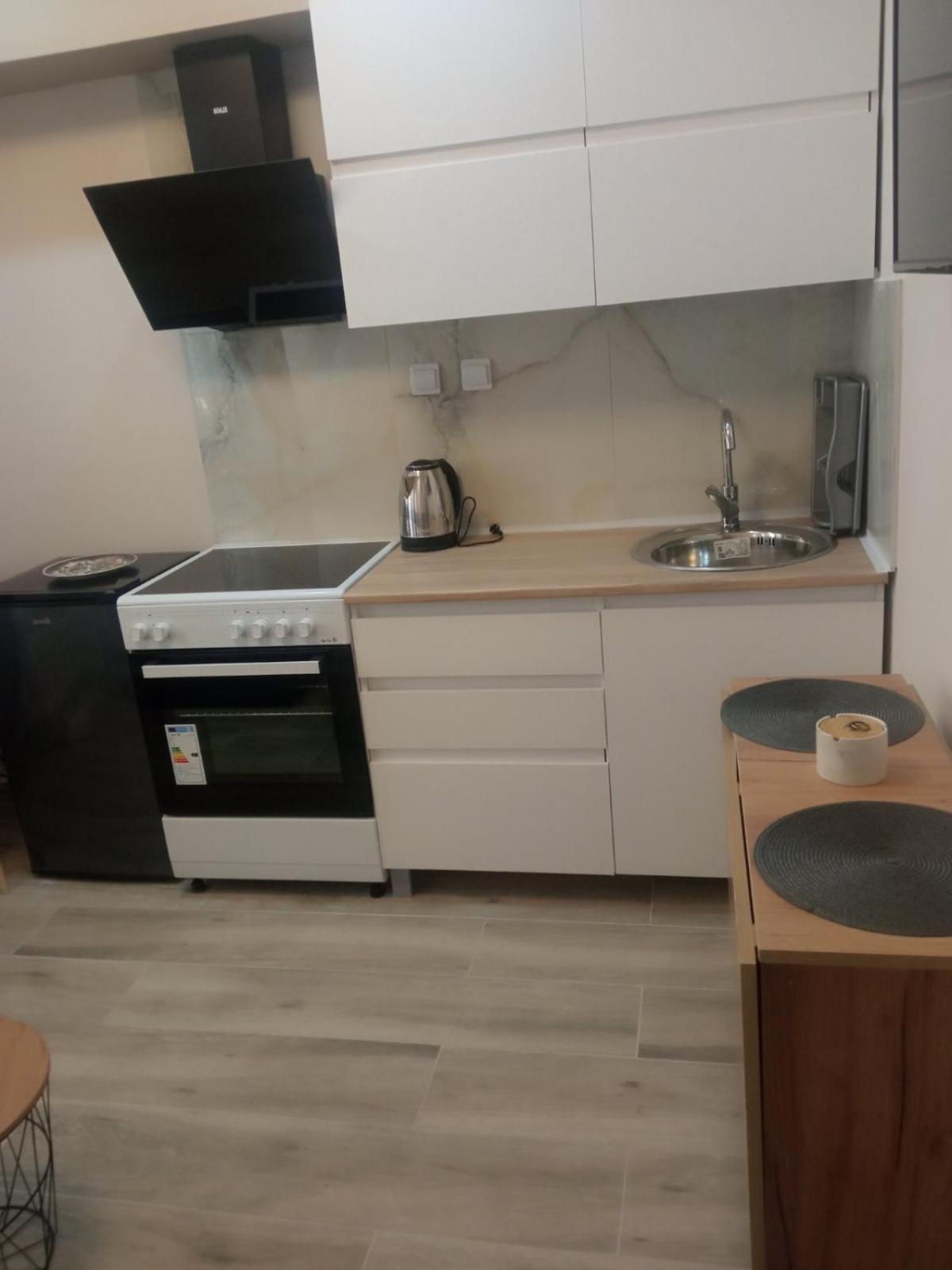 Polit Luxury Aprt 2 Bedrooms Thessaloniki Exterior photo